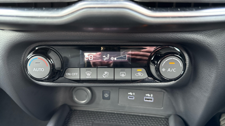 Nissan Juke 1.6 Hybrid N-Connecta 5dr Auto Hybrid Hatchback